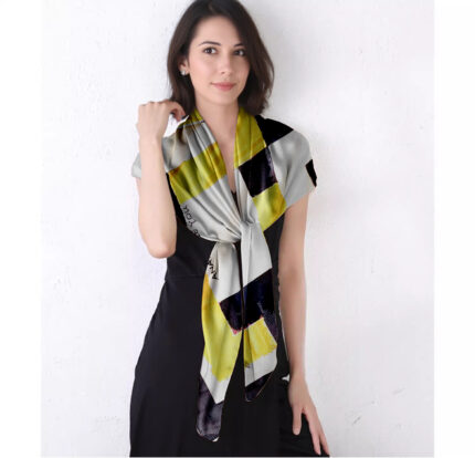 110x110cm silk wool (30% silk 70% wool) scarf